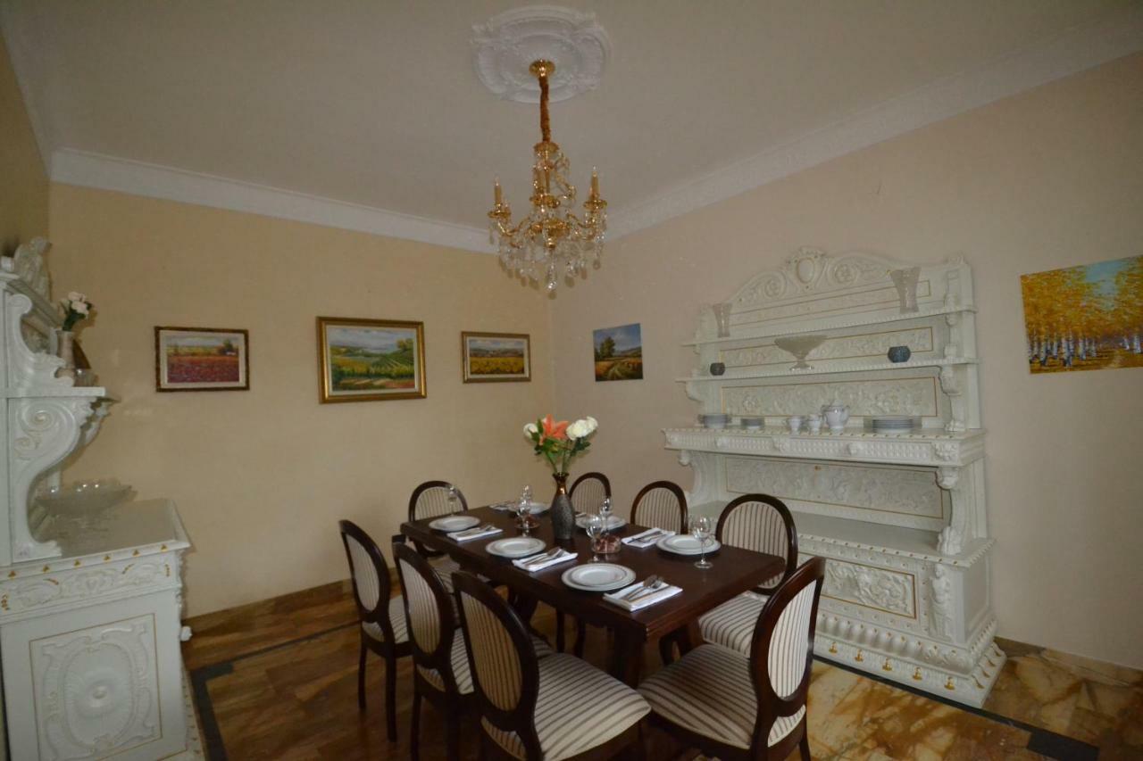 Villa Rina Deluxe And Cottage 포르토 세레시오 외부 사진