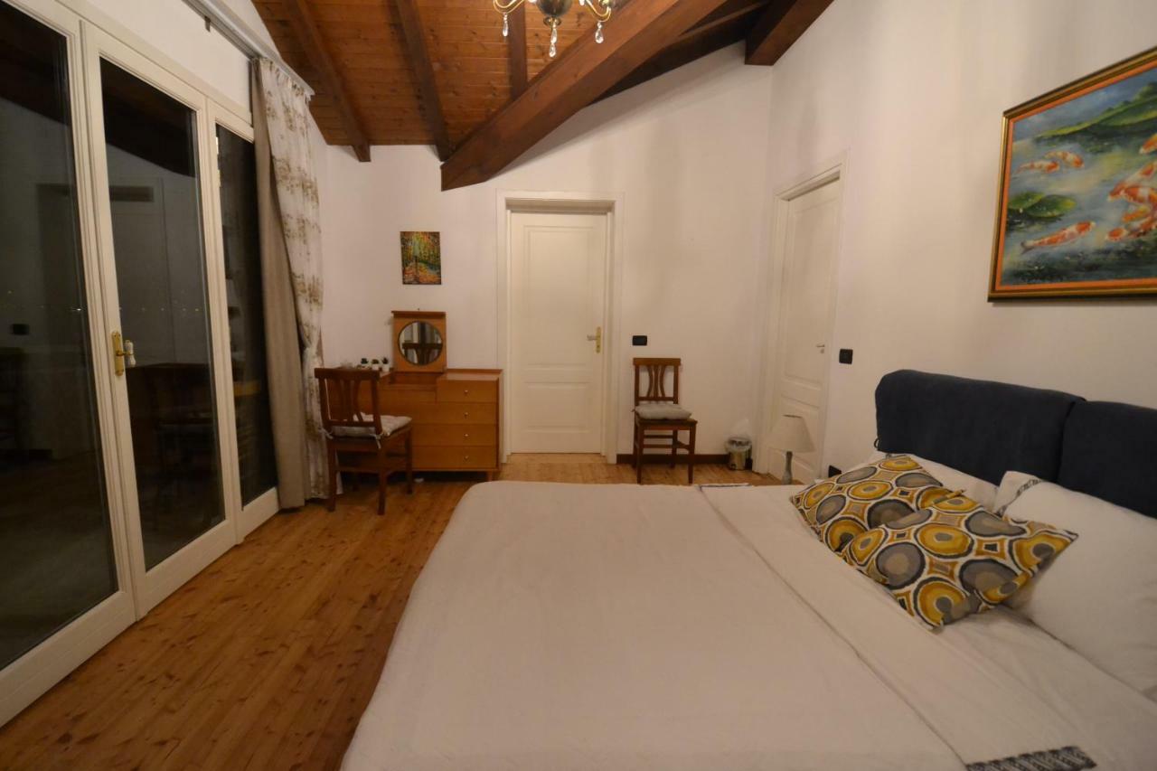 Villa Rina Deluxe And Cottage 포르토 세레시오 외부 사진
